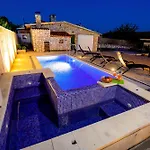 Dragan Villa