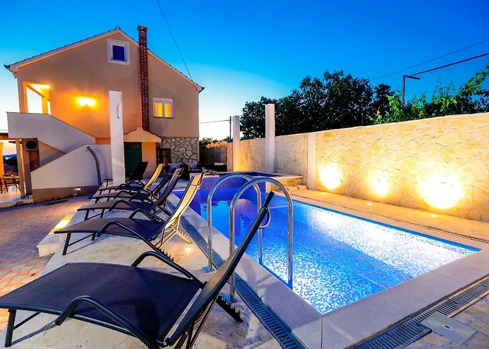 Dragan Sveti Filip i Jakov